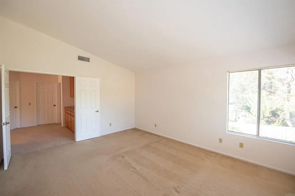 2432 Live Oak Road, Escondido, California 92029 home-pic-43