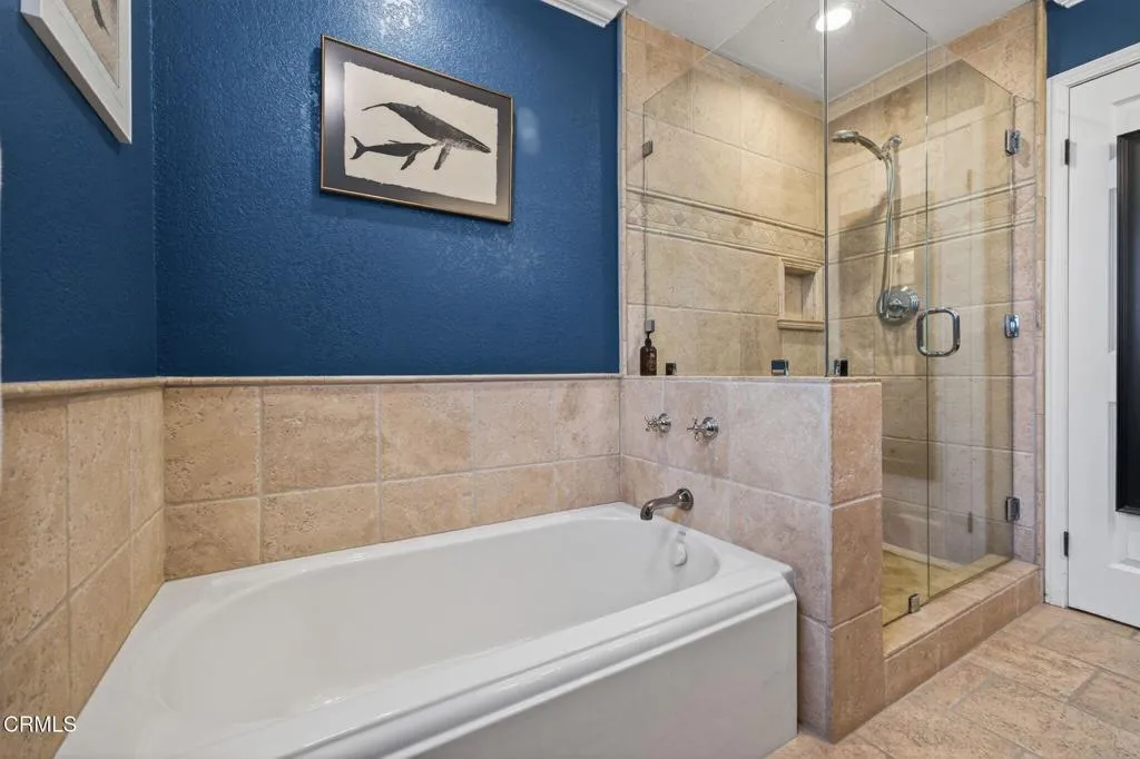 2222 Sunset Drive, Ventura, California 93001 home-pic-37