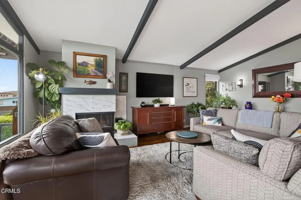 2222 Sunset Drive, Ventura, California 93001 home-pic-26