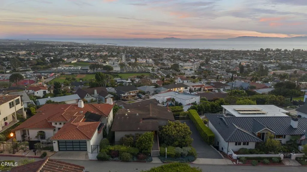 2222 Sunset Drive, Ventura, California 93001 home-pic-14