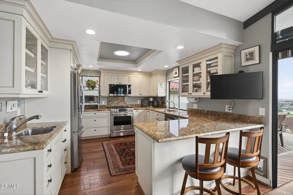 2222 Sunset Drive, Ventura, California 93001 home-pic-31