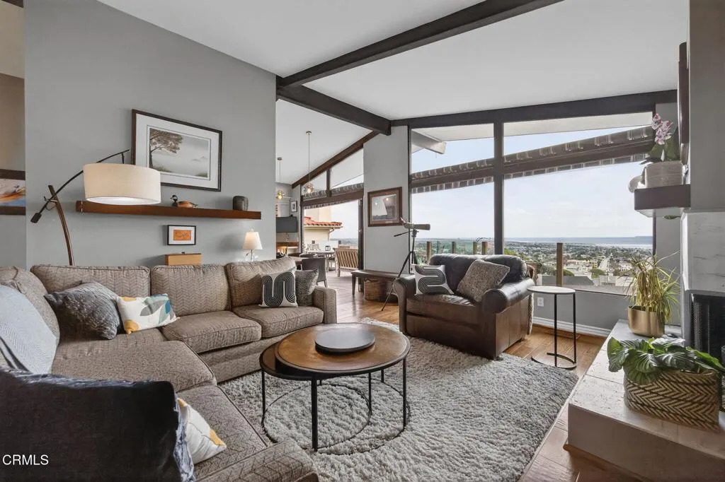 2222 Sunset Drive, Ventura, California 93001 home-pic-23