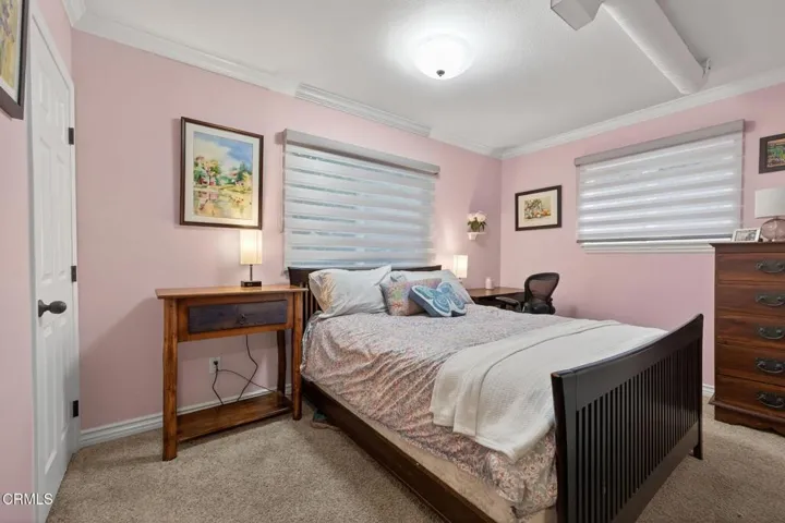 71-web-or-mls-Upmarketmedia_2222Sun-104