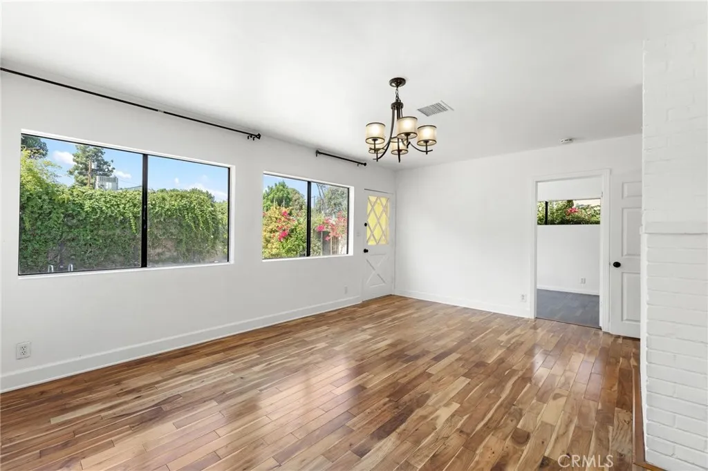 7459 Vanalden Ave, Reseda, California 91335 home-pic-11