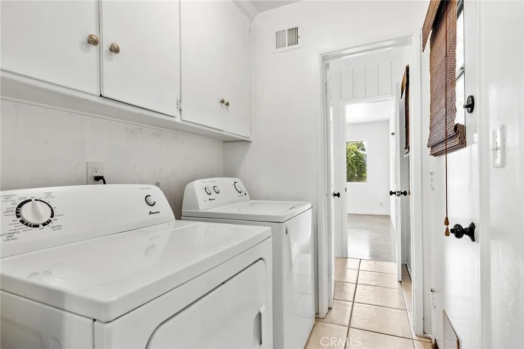 7459 Vanalden Ave, Reseda, California 91335 home-pic-21