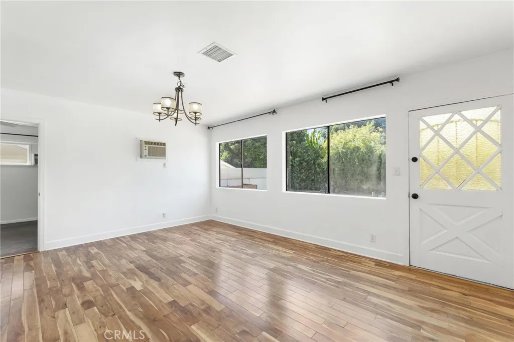 7459 Vanalden Ave, Reseda, California 91335 home-pic-9