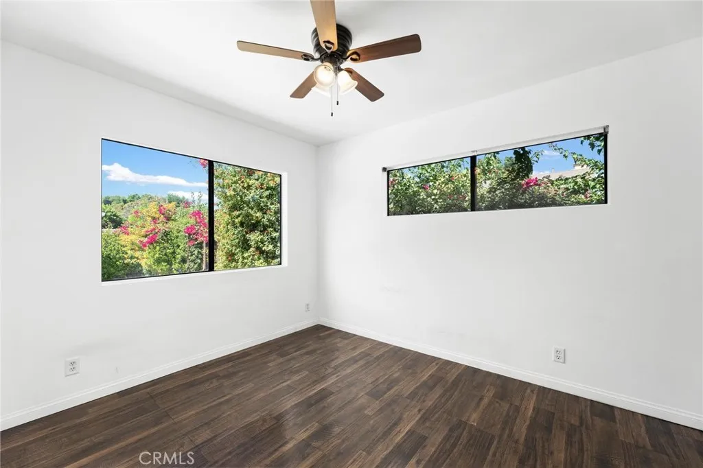 7459 Vanalden Ave, Reseda, California 91335 home-pic-14