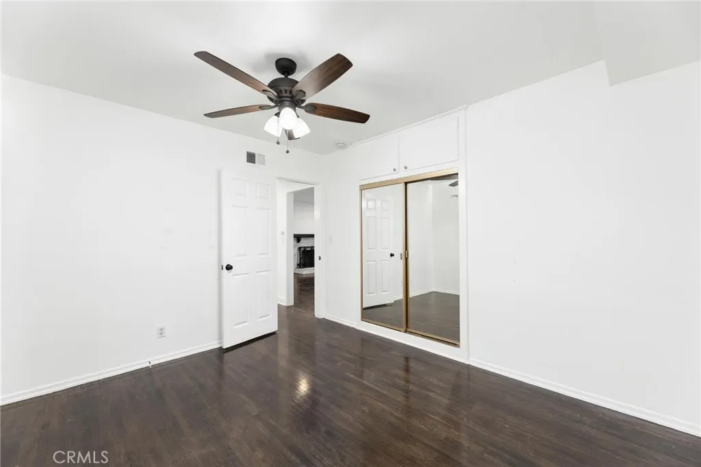 7459 Vanalden Ave, Reseda, California 91335 home-pic-16