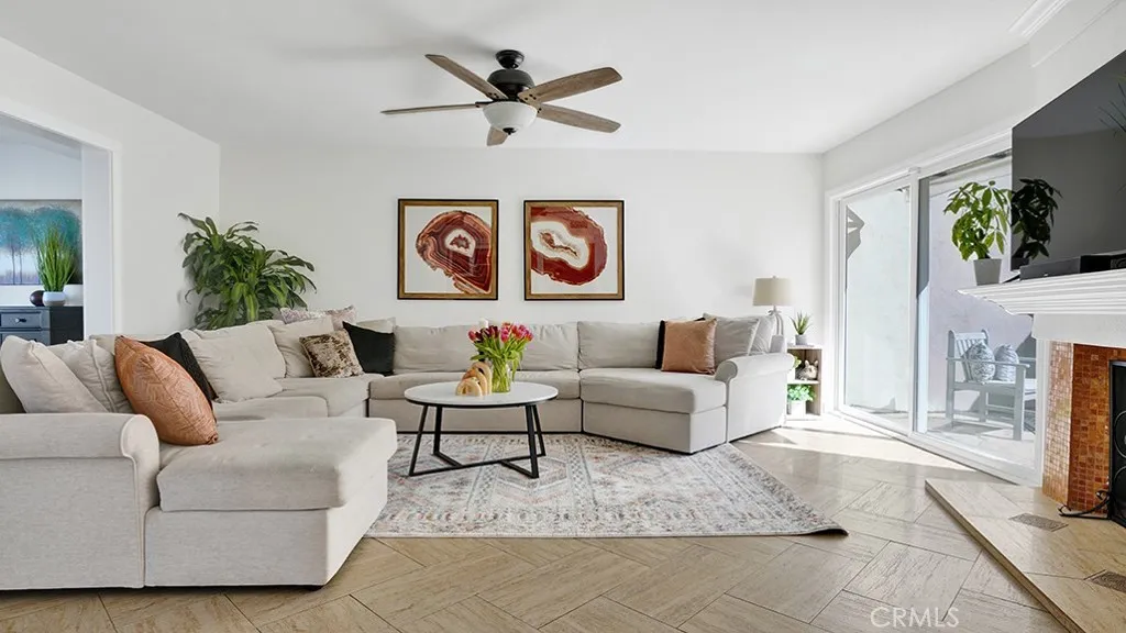 19471 Sandcastle, Huntington Beach, California 92648 home-pic-1