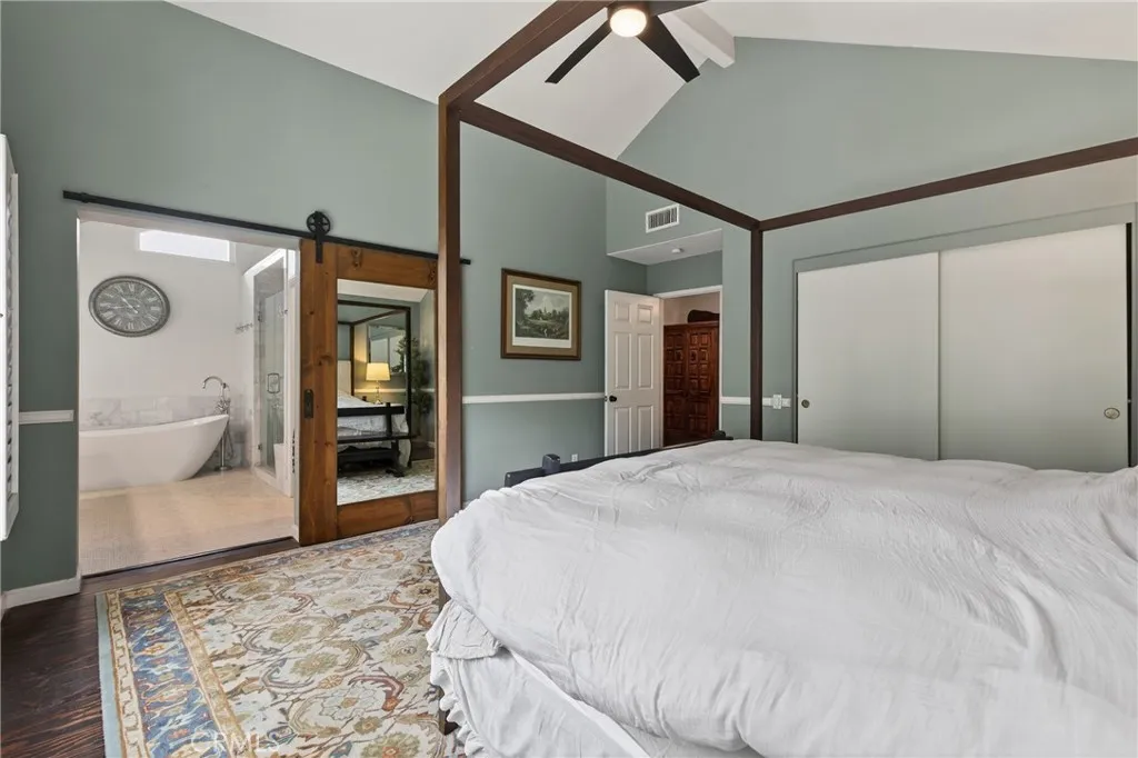 1380 Tanglewood, Corona, California 92882 home-pic-18