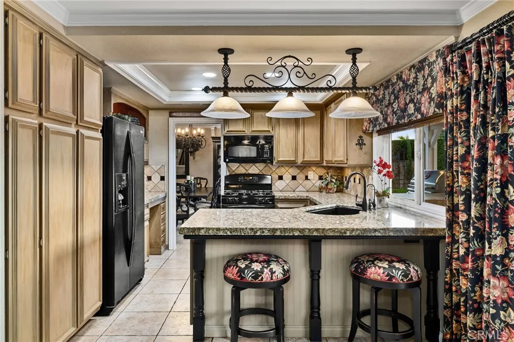 6207 Birdie Drive, La Verne, California 91750 home-pic-18