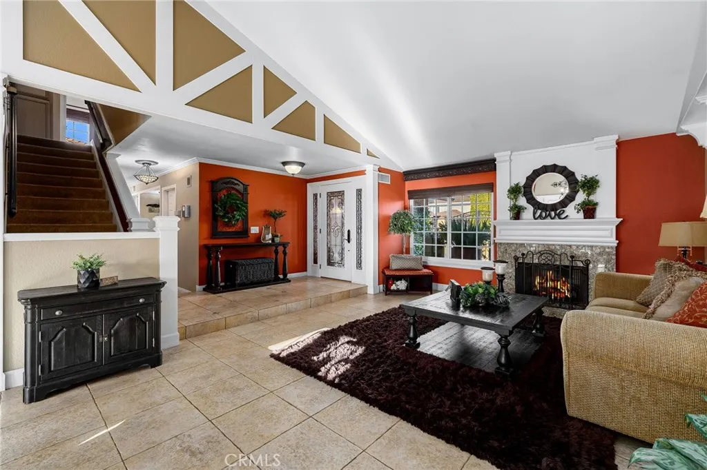 6207 Birdie Drive, La Verne, California 91750 home-pic-10