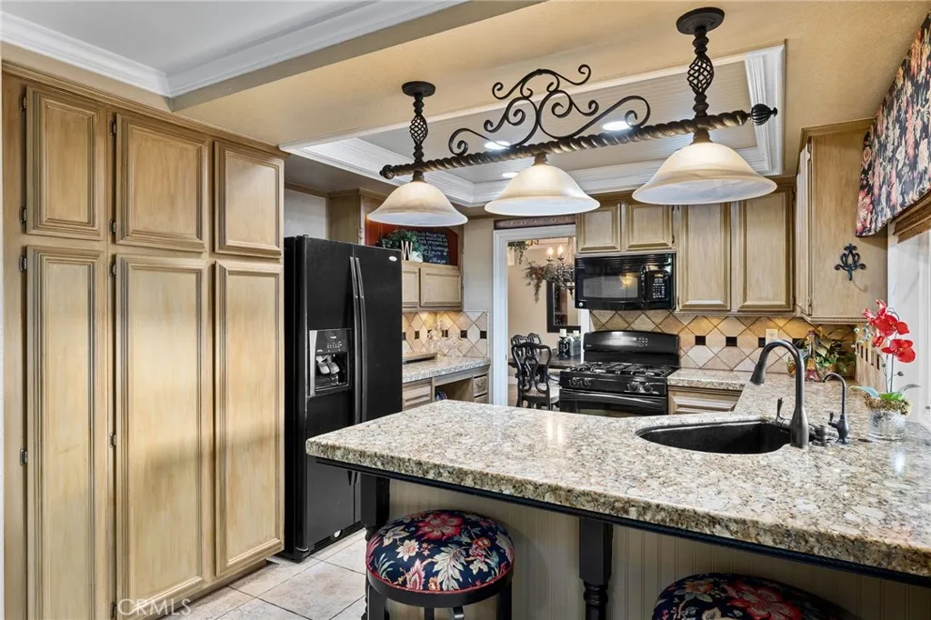 6207 Birdie Drive, La Verne, California 91750 home-pic-17