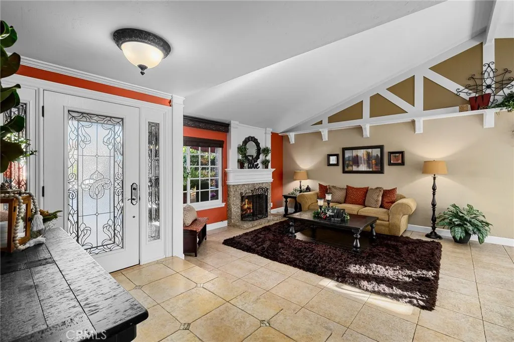 6207 Birdie Drive, La Verne, California 91750 home-pic-8