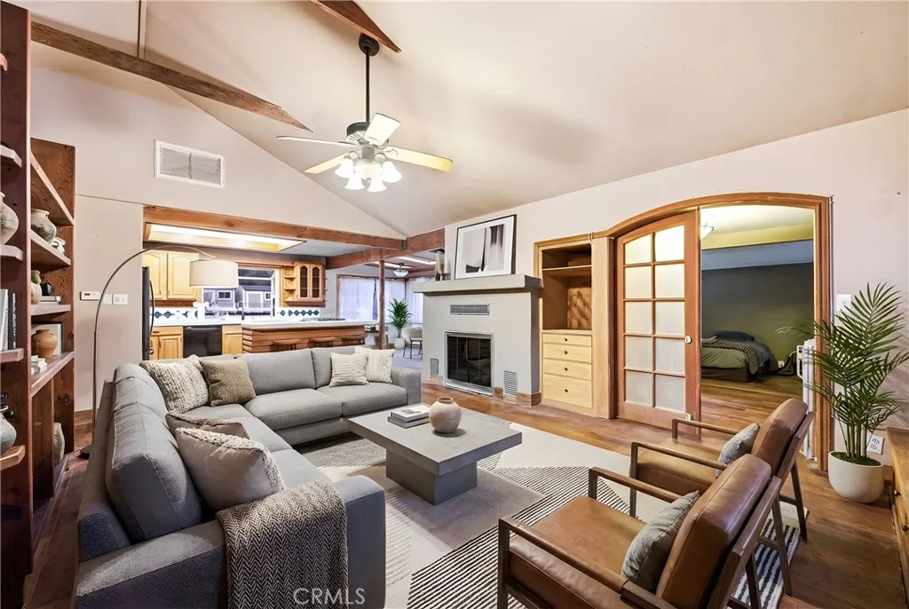 39608 Calle Cascada, Green Valley, California 91390 home-pic-5