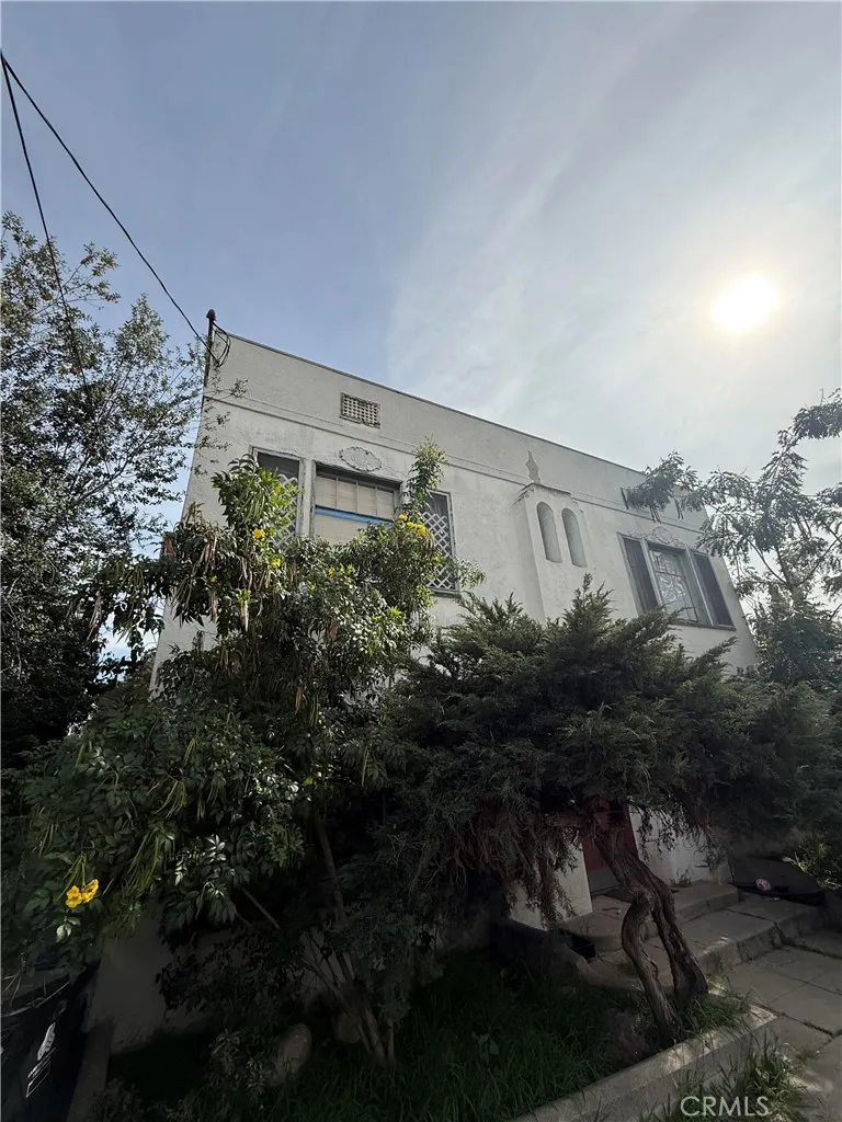 356 Laveta, Los Angeles, California 90026 home-pic-2
