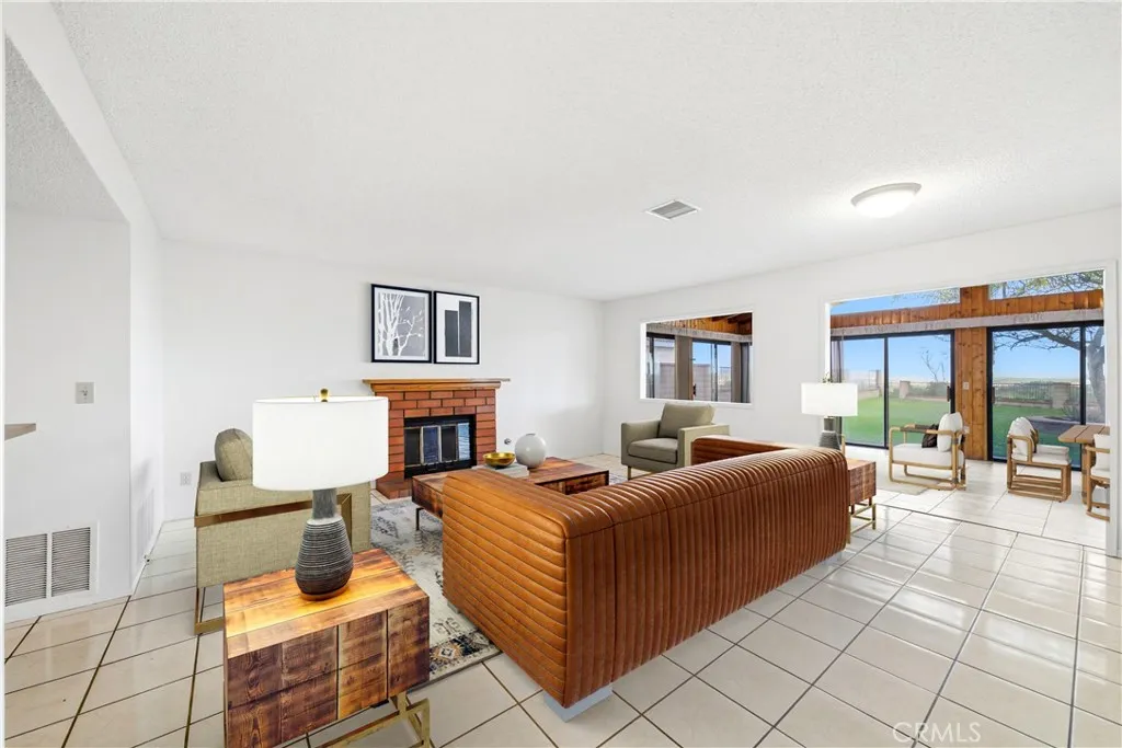 622 Looking Glass Drive, Diamond Bar, California 91765 home-pic-14