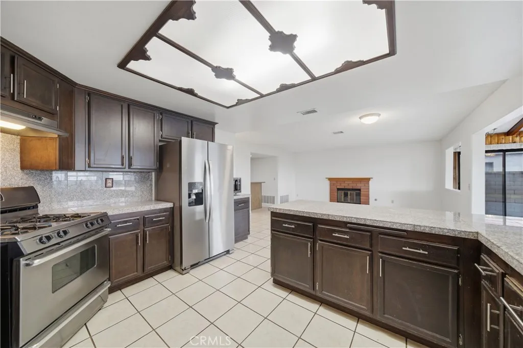 622 Looking Glass Drive, Diamond Bar, California 91765 home-pic-23