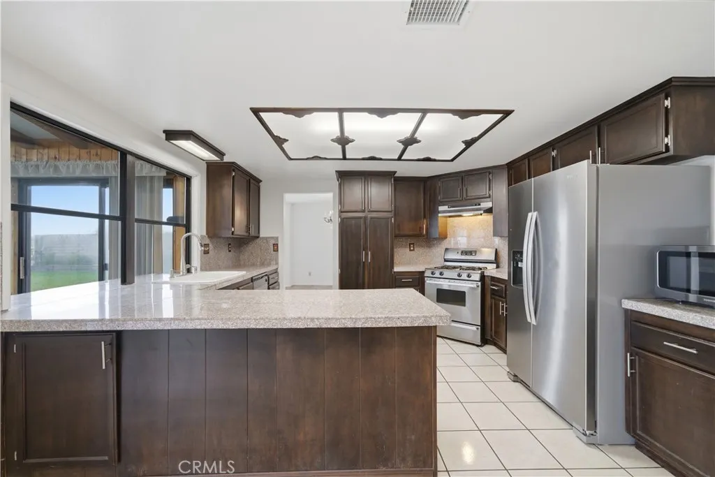 622 Looking Glass Drive, Diamond Bar, California 91765 home-pic-21