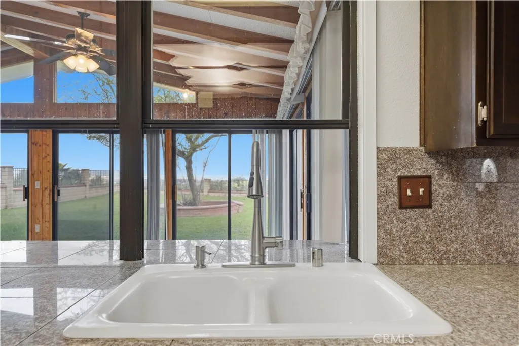 622 Looking Glass Drive, Diamond Bar, California 91765 home-pic-25