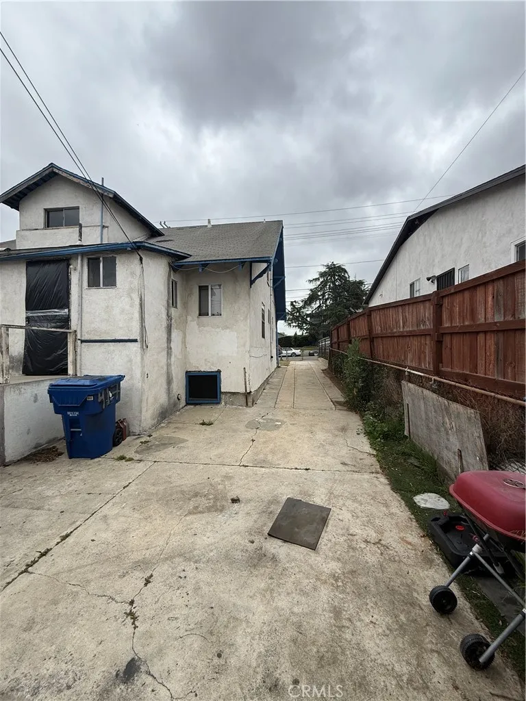 415 Euclid Avenue, Los Angeles, California 90063 home-pic-5