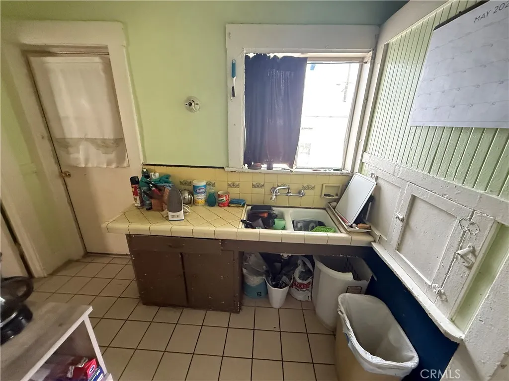 415 Euclid Avenue, Los Angeles, California 90063 home-pic-19