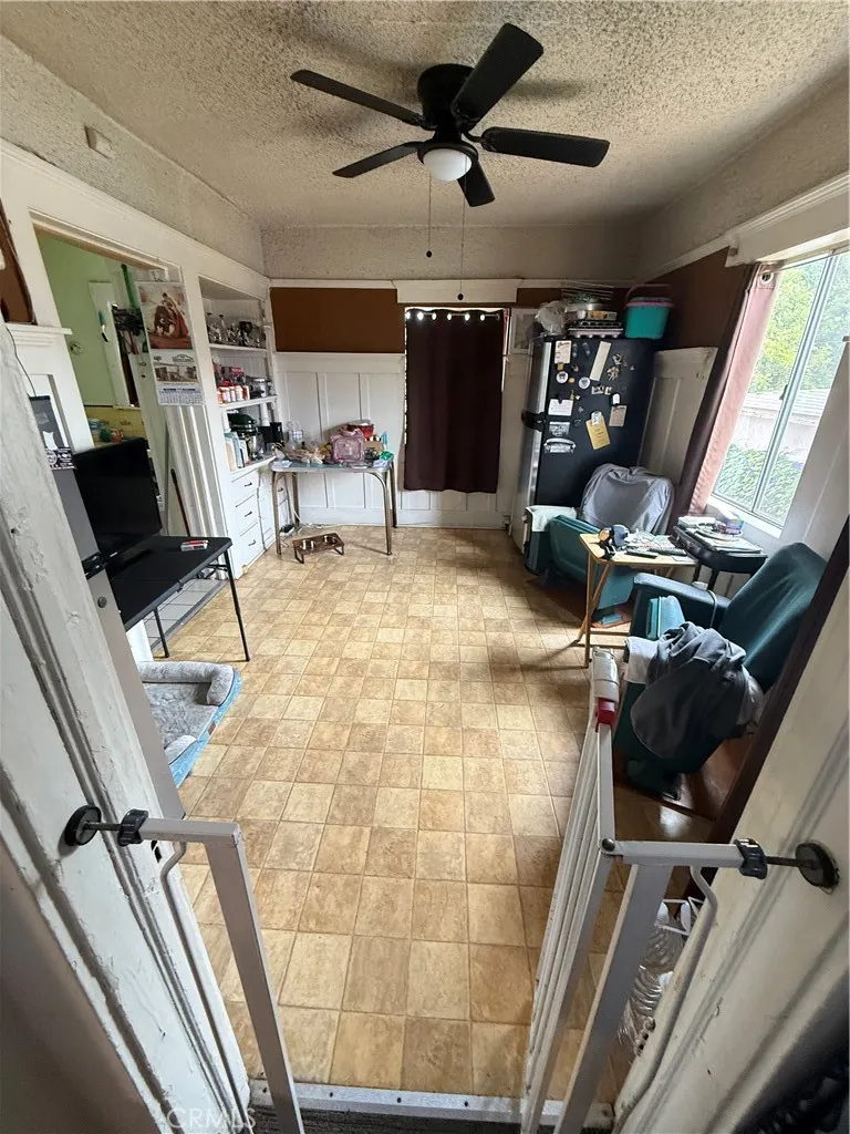 415 Euclid Avenue, Los Angeles, California 90063 home-pic-14