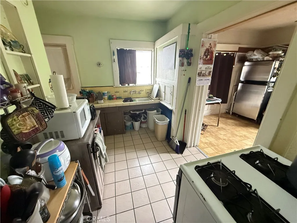 415 Euclid Avenue, Los Angeles, California 90063 home-pic-17