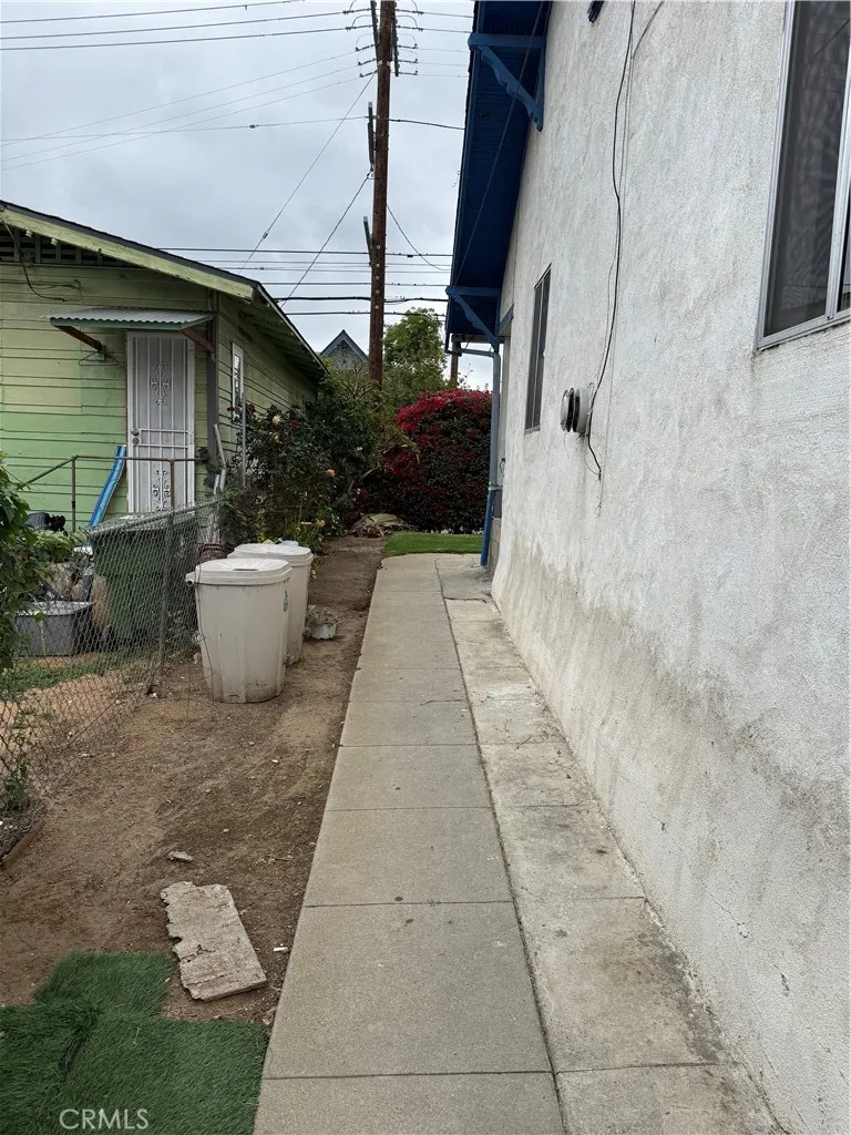 415 Euclid Avenue, Los Angeles, California 90063 home-pic-11