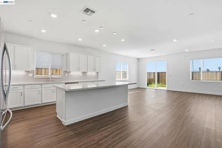 1016 Bluebell Circle, Discovery Bay, California 94505
