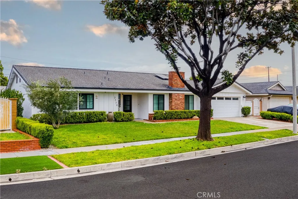 2779 E Lizbeth, Anaheim, California 92806 home-pic-1