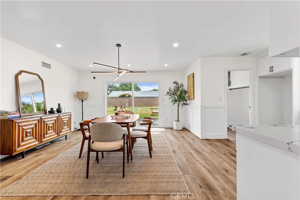 2779 E Lizbeth, Anaheim, California 92806 home-pic-18