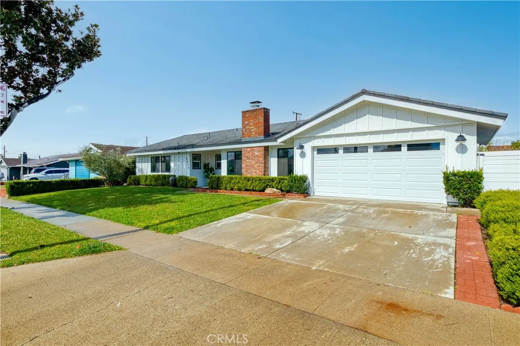 2779 E Lizbeth, Anaheim, California 92806 home-pic-2
