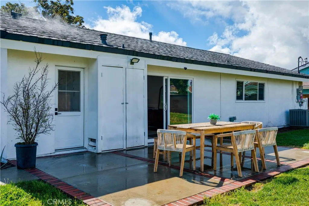 2779 E Lizbeth, Anaheim, California 92806 home-pic-43
