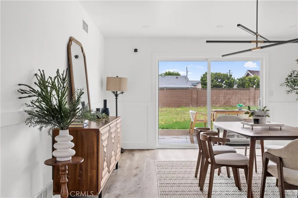 2779 E Lizbeth, Anaheim, California 92806 home-pic-16