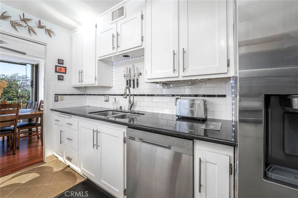 2100 E 2nd Street 505, Long Beach, California 90803 home-pic-8