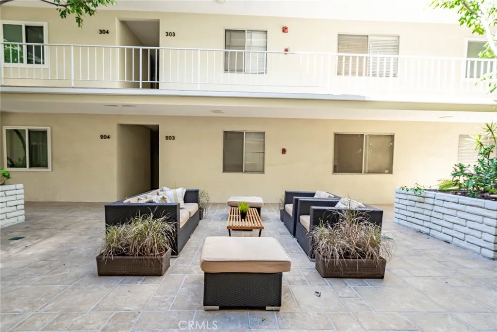 2100 E 2nd Street 505, Long Beach, California 90803 home-pic-32