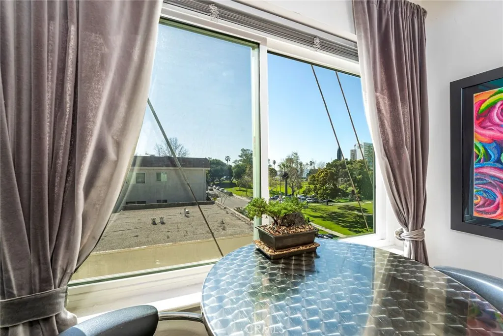2100 E 2nd Street 505, Long Beach, California 90803 home-pic-10