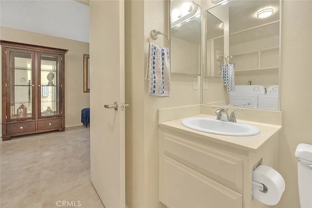1188 Mohave, Colton, California 92324 home-pic-19