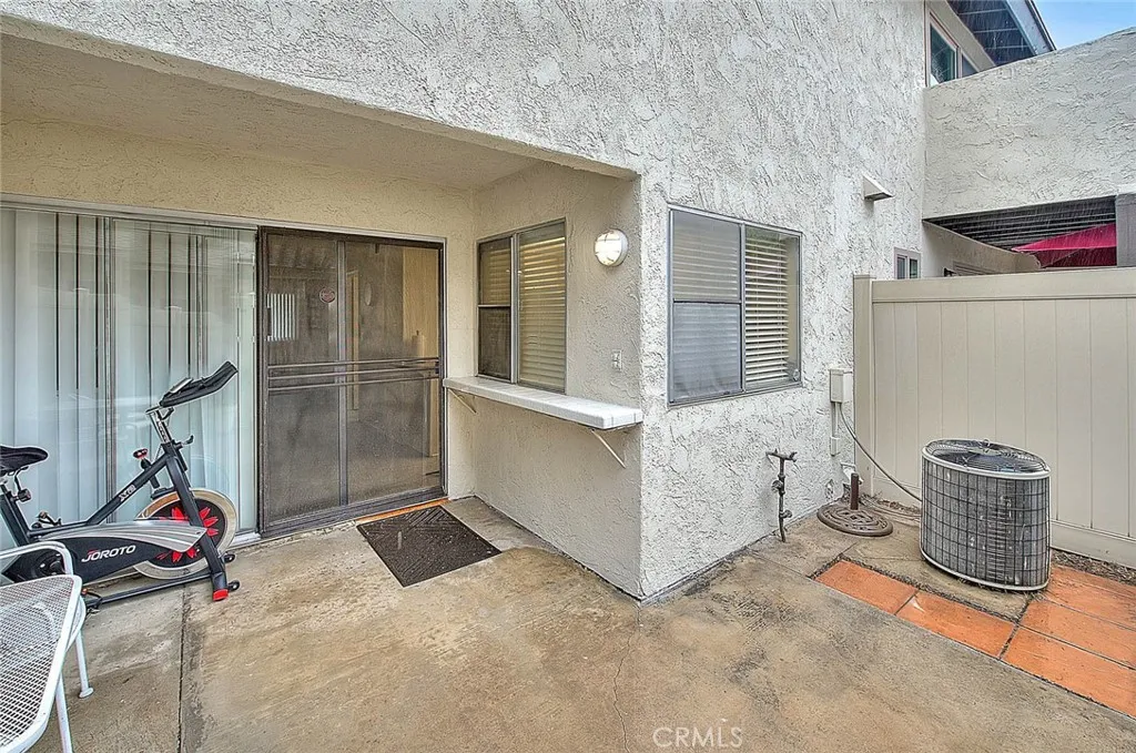1188 Mohave, Colton, California 92324 home-pic-41