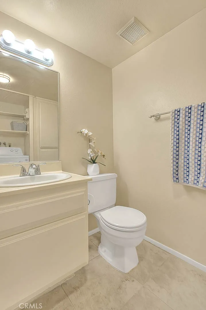 1188 Mohave, Colton, California 92324 home-pic-18