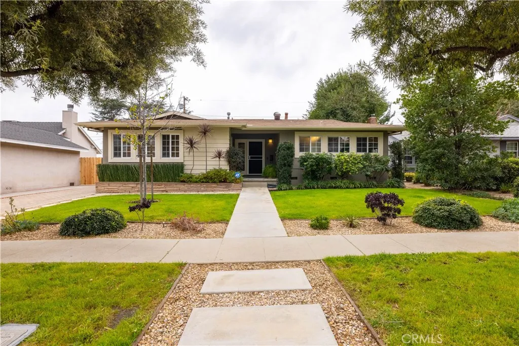 17242 Ludlow, Granada Hills, California 91344 home-pic-1