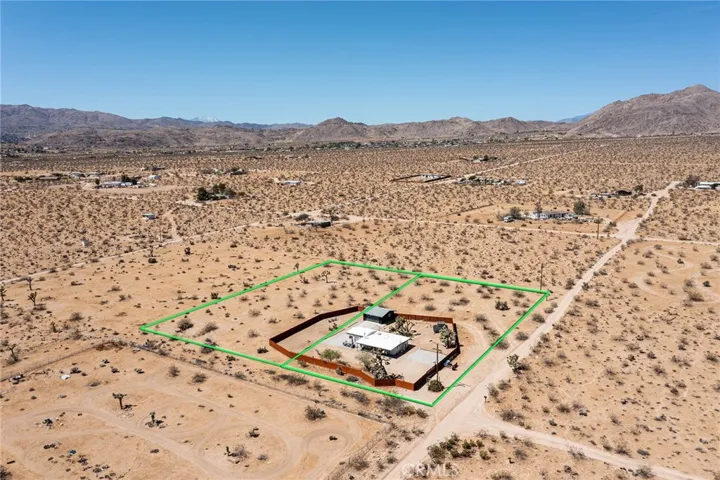 4212 Oneil Road, Joshua Tree, California 92252