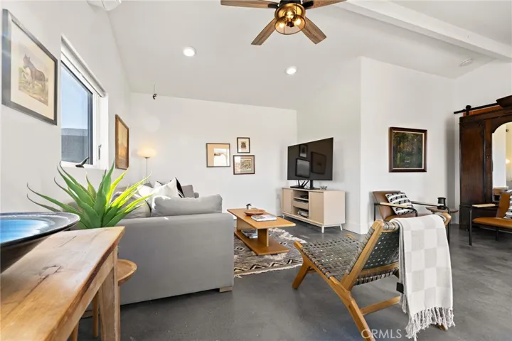 4212 Oneil Road, Joshua Tree, California 92252