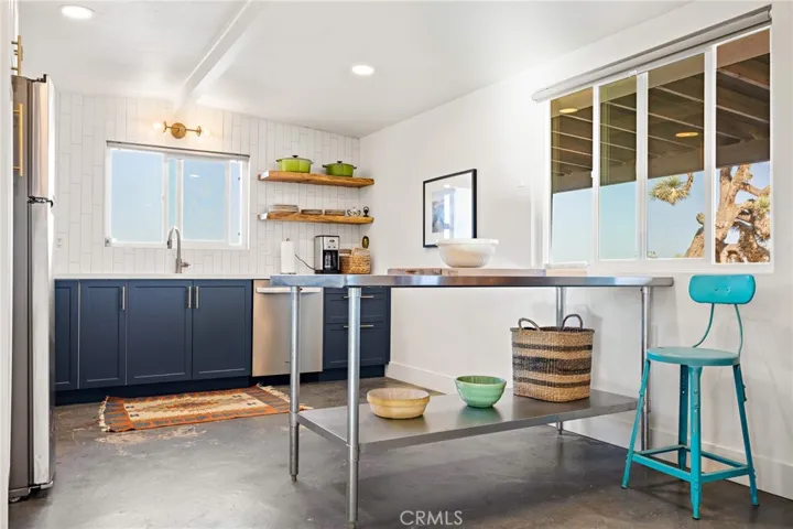 4212 Oneil Road, Joshua Tree, California 92252