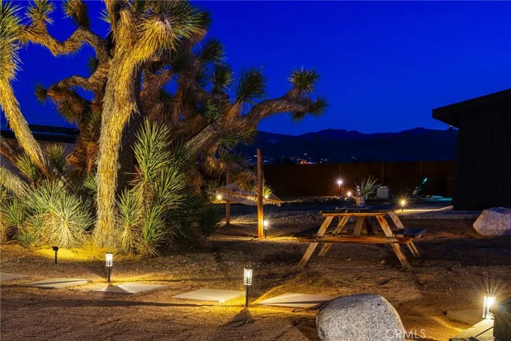 4212 Oneil Road, Joshua Tree, California 92252