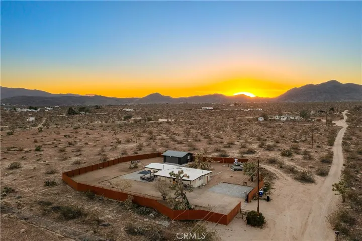 4212 Oneil Road, Joshua Tree, California 92252