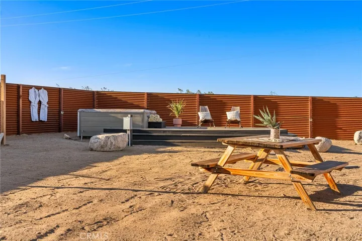 4212 Oneil Road, Joshua Tree, California 92252
