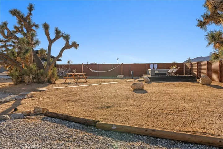 4212 Oneil Road, Joshua Tree, California 92252