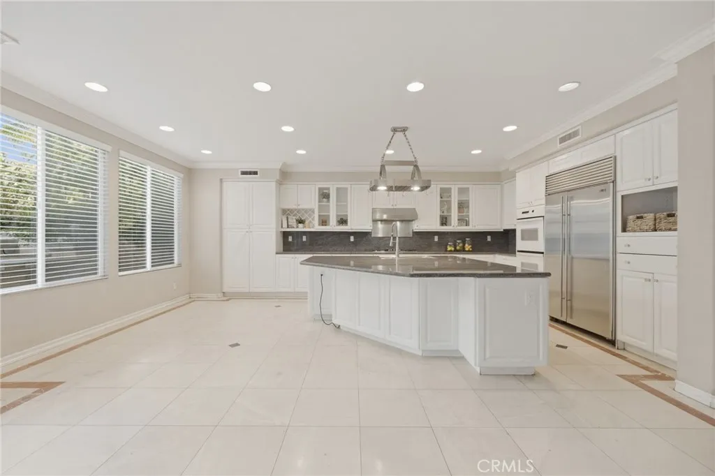 979 N Antonio, Orange, California 92869 home-pic-17